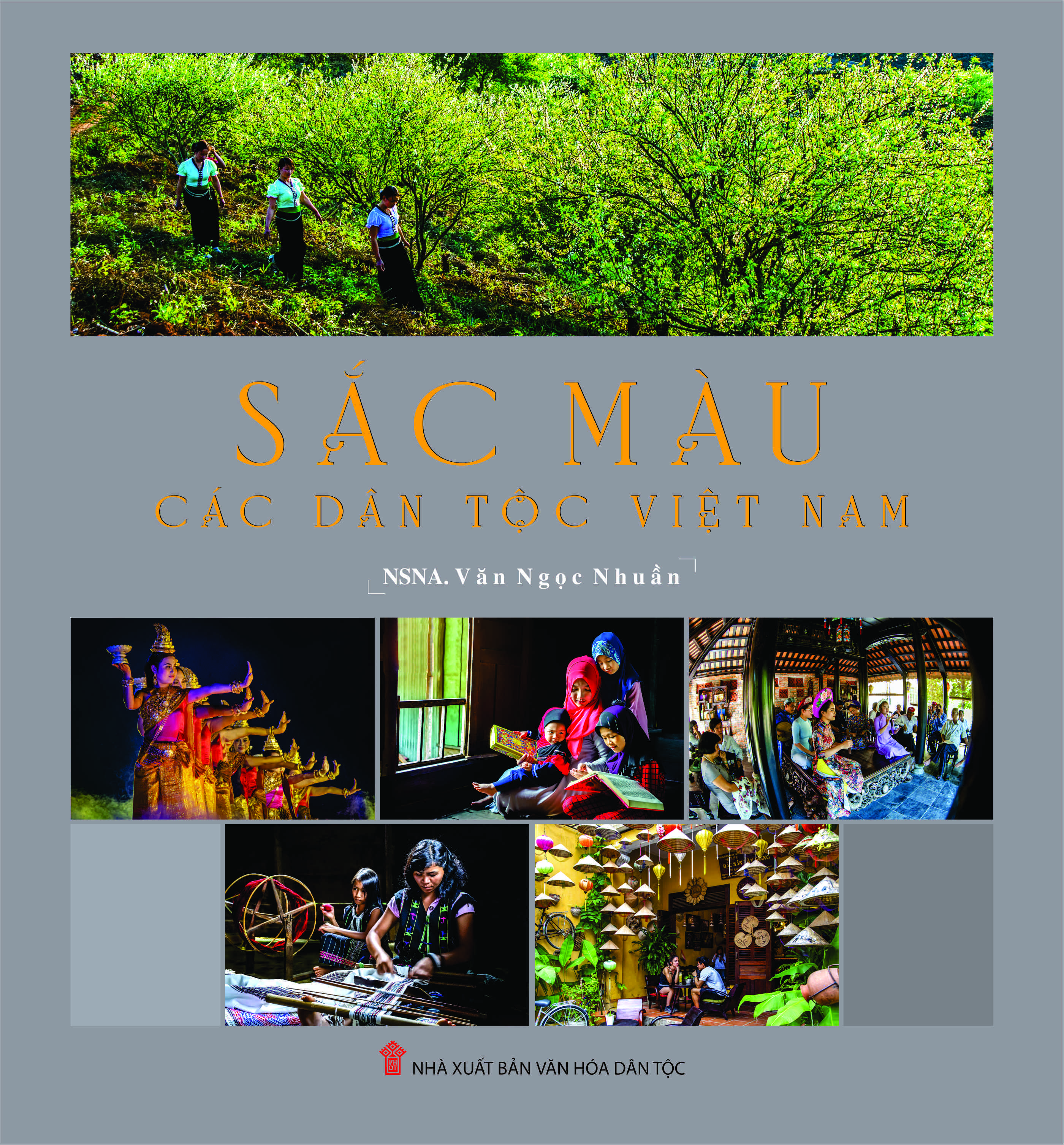 Sắc màu các dân tộc Việt Nam